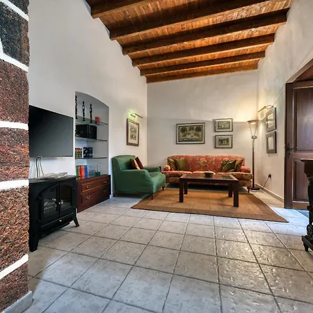 La Casucha - Typical Canarian House By Lanzarote بيت للعطل تياس
