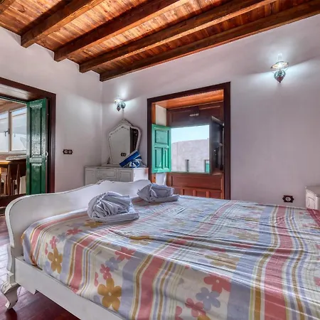 La Casucha - Typical Canarian House By Lanzarote * تياس