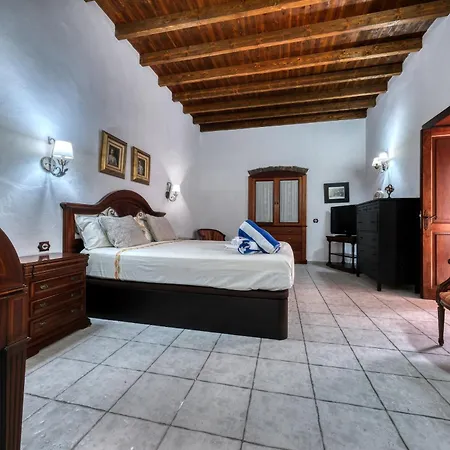 La Casucha - Typical Canarian House By Lanzarote